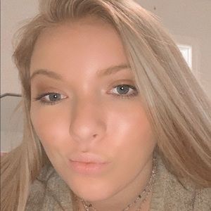 Meet your Posher, Mackenzie